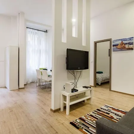 Apartment Designer Dream In The Ruin Bar District W A/c Budapest