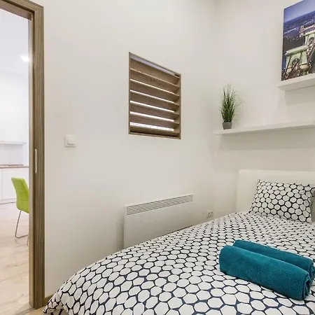 Appartement Designer Dream In The Ruin Bar District W A/c